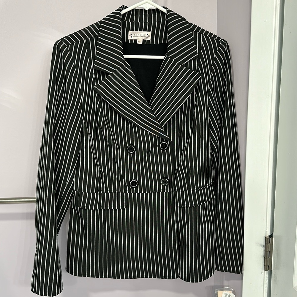 Nanette Lepore black & white stripe blazer size 8 new with tags